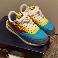 Women’s Shoes FREE