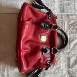 Beautiful Red Purse DOONEY & BOURKE 
