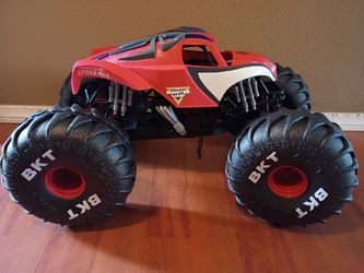 Monster Jam Marvel Mega Spider-Man RC Monster Truck