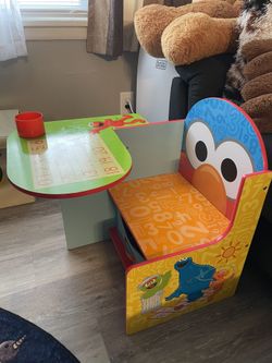 Elmo kids table hotsell