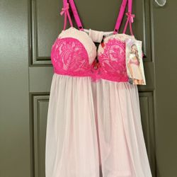 Lace-Trim Pink Mesh Babydoll Chemise with Fuchsia hot pink Cups