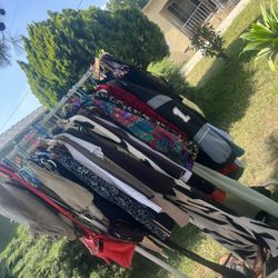 Dress Girl 6-8 , 8-10… Dresses 👗 S,M,L, Jeans 👖 Levi’s, Etc