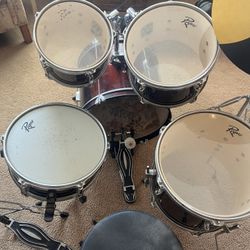 Youth Drum Kit With Pads 