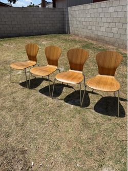 Set of 4 Knoll Sprite Stacking Chairs by Don Chadwick