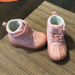 Pink boots Size 4