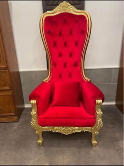 Red throne chair ( new )