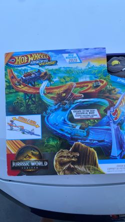 Hot wheels racer verse Jurassic world