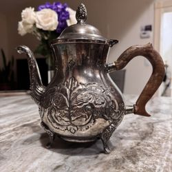 Vintage English Decorative Teapot – Embossed Metal with Wooden Handle