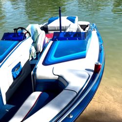 1990 Advantage 20.5 classic skier