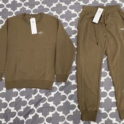 Women’s Brown Alo Yoga Set 