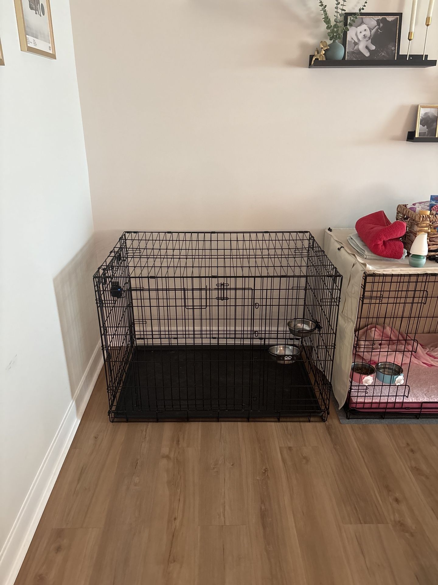 42x28 Dog Crate Double Entrance With Food Bowl Attachment