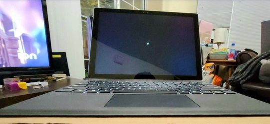 Surface pro 4 256 excellent condition