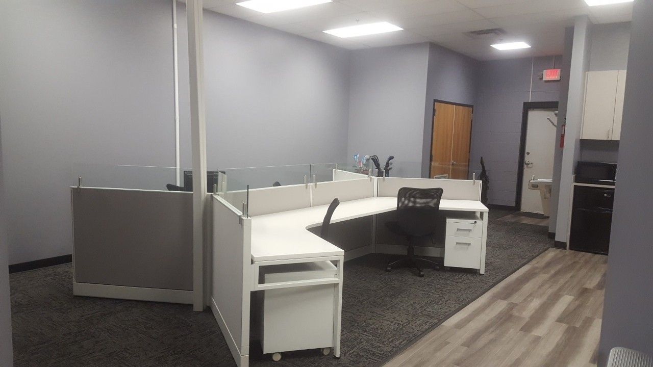 4-6 Seat Workstation