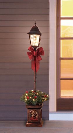 NEW Pre Lit Christmas Tree Lamp Post 4FT W/ Bow & Planter, Christmas Lamp Post !