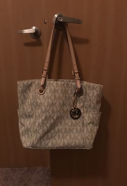 Michael Kors tote