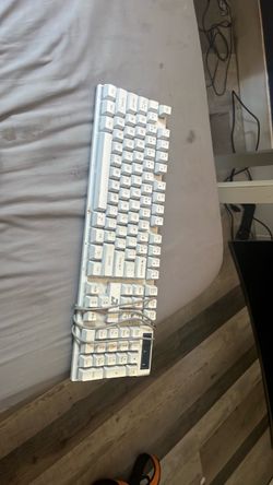 It’s a gaming keybored and it’s 100 present keybored