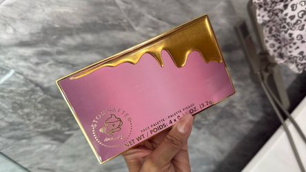 Color fave palette makeup