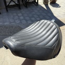 Harley Seat