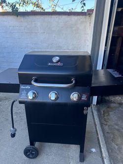 Char-Broil 3-Burner Gas Grill