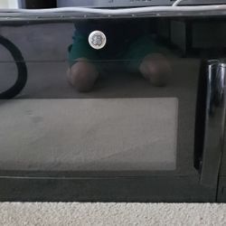 GE® Series 1.9 Cu. Ft. Over-the-Range Sensor Microwave Oven

