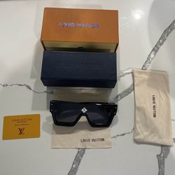 LOUIS VUITTON CYCLONE SUNGLASSES