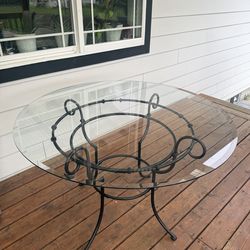 Round glass table