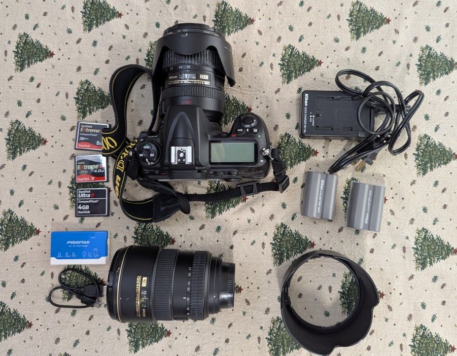 Nikon D300 DSLR Camera Bundle β 2 Lenses, Accessories & Original Box