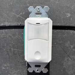 Wall switch sensor