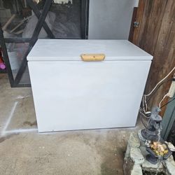 Freezer  15.3 Cubic Foot 