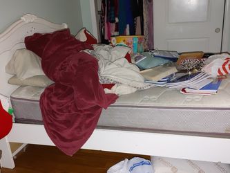 Full Size Bed.
