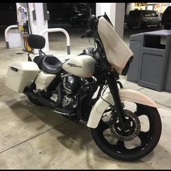 2015 Harley-Davidson Street Glide Special