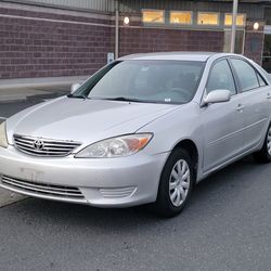 2005 Toyota Camry LE