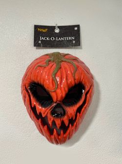 Spirit Halloween exclusive Jack o Lantern Mask Horror 10 inches brand new!! Halloween mask / horror collectible