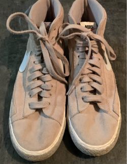 Nike Women’s Blazer Shoes Size 8