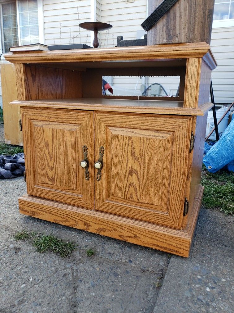 Awesome Rolling TV Stand Or Kitchen Pantey