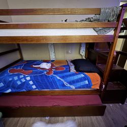 Bunk Bed Set/ 6 Fabric Chairs For High Tables 