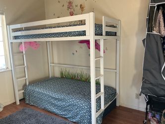 Free kids bunk bed