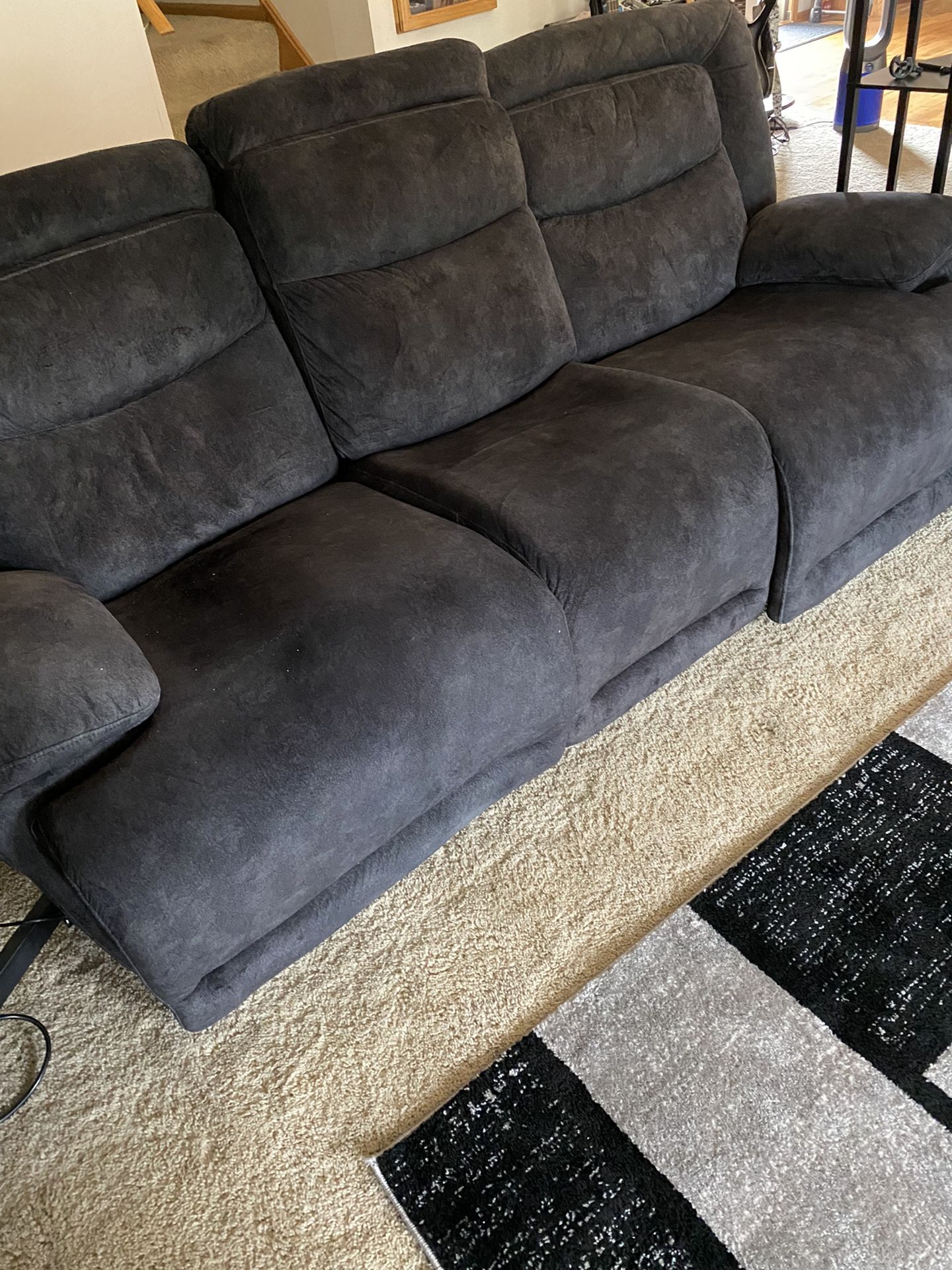 Electric Recliner Couch And Sofa Set $250 OBO