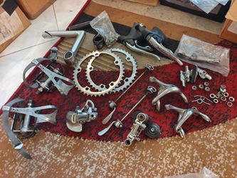 CAMPAGNOLO Assorted items.
