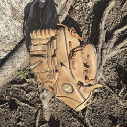 Nike Pro Style Infielders Glove ( SEE PICS) LOCATED IN GLENDORA.  CHECK OUT MY PAGE FOR OTHER BASEBALL EQUIPMENT FOR SALE "CHEAP" 