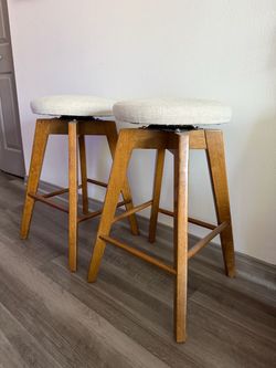 Set of 2 mid Century Modern Swivel Bar Stools