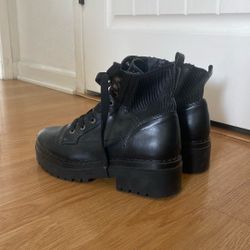 Black boots size 10