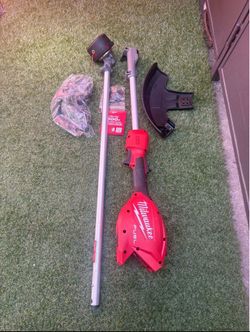 Milwaukee M18 FUEL 18V 16 in. String Trimmer with QUIK-LOK Attachment Capability (Tool-Only)