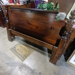 Quenn/full Headboard And Footboard With Rails