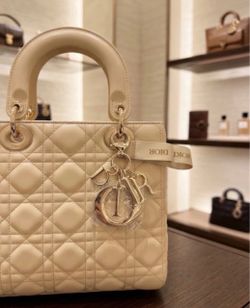 Keychain accessory new in box women gift Regalos Mujer