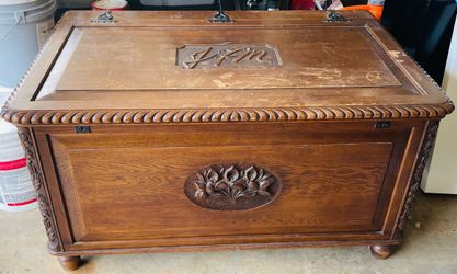 Vintage chest