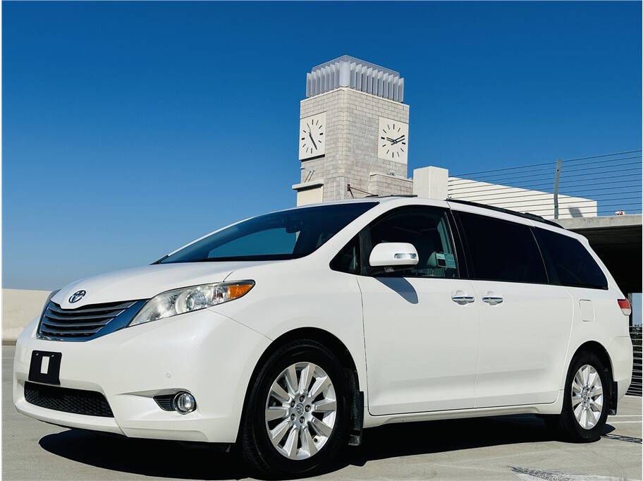 2014 Toyota Sienna