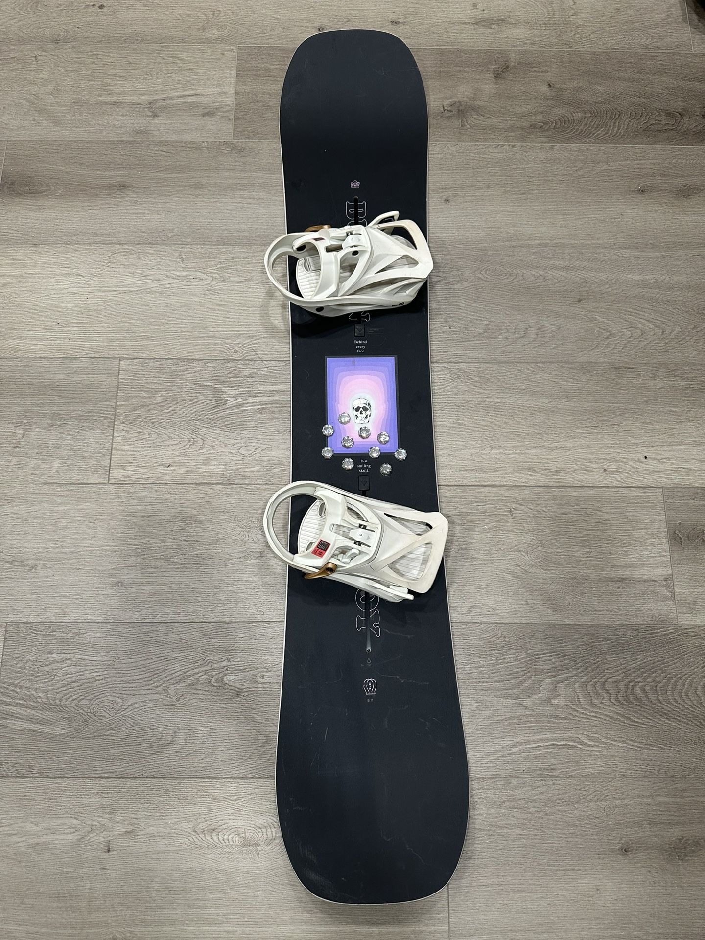 Burton Snowboard with Bindings – Great Condition
