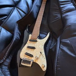 Peavey Electric Guitar 