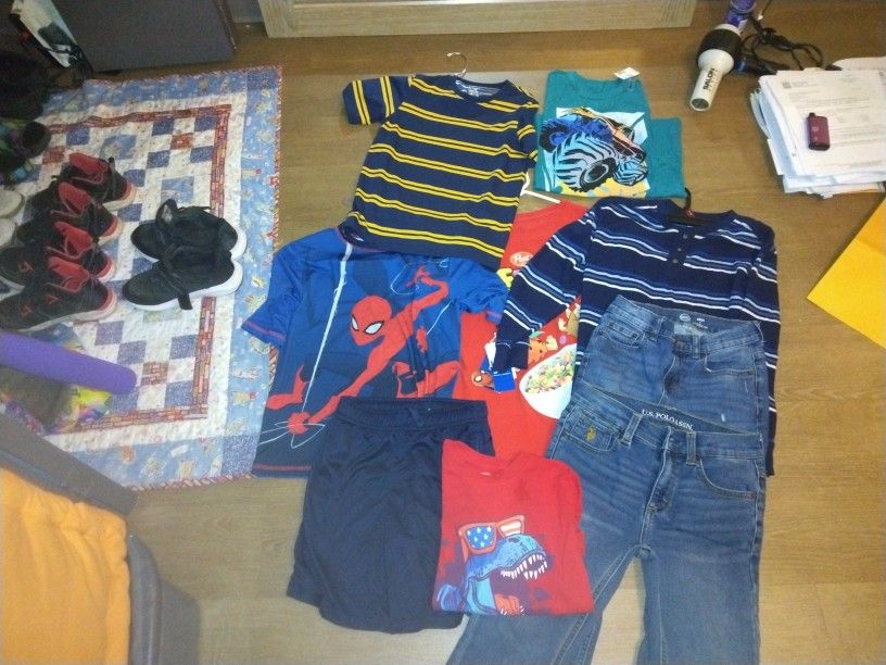 Girl And Boy Clothes ..Boys Size 4 an 5 Girls Size 8